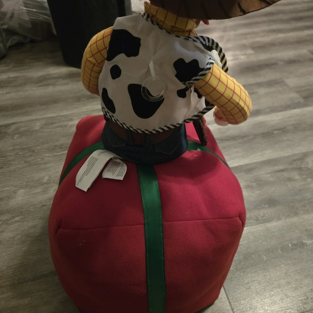 Gemmy woody plush